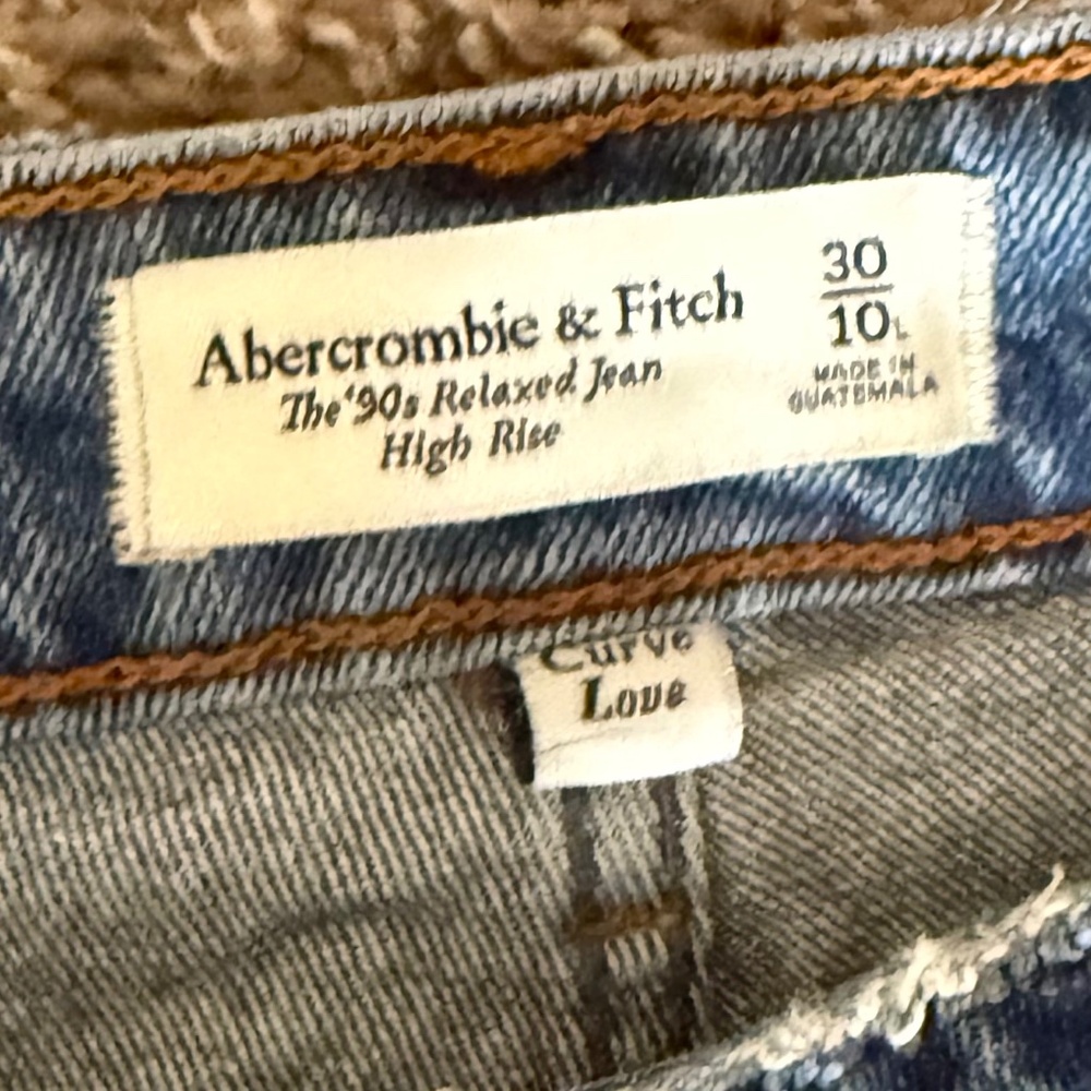 Abercrombie CURVE LOVE High Rise 90s Relaxed Jeans